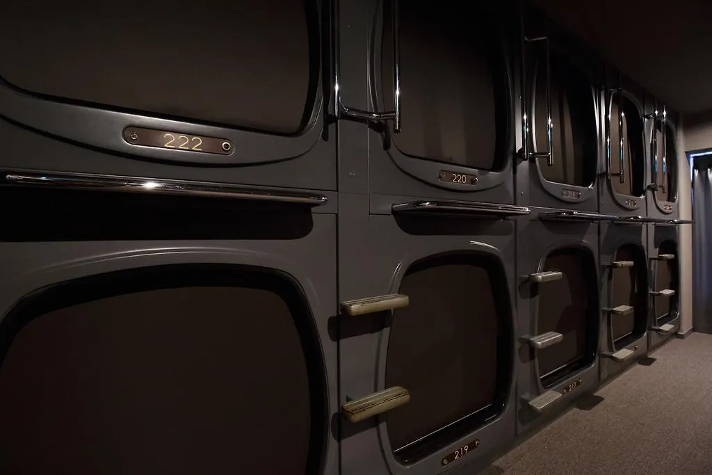 Capsule hotel The Nell Ueno Okachimachi Hotel Tokyo